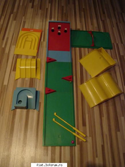 Jucarii Tabla sau Plastic (RO, DDR, USSR, Japonia, China) - Cine a avut minigolf ca asta - Classic corner