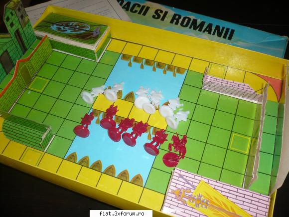 Jucarii Tabla sau Plastic (RO, DDR, USSR, Japonia, China) - joc dacii si romanii, cutie - Classic corner
