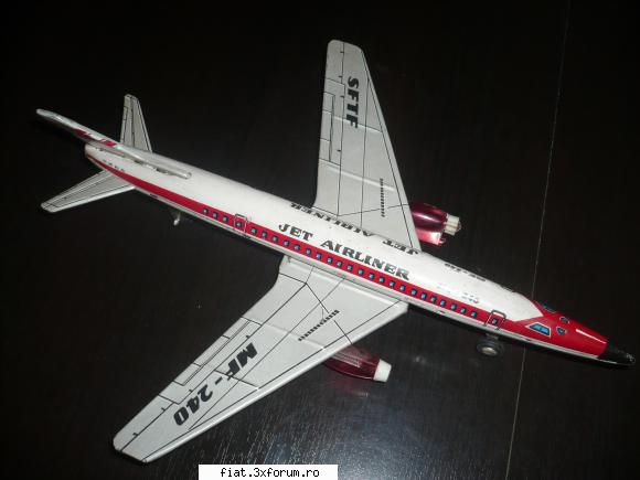 Jucarii Tabla sau Plastic (RO, DDR, USSR, Japonia, China) - avion de metal jet airliner MF - Classic corner