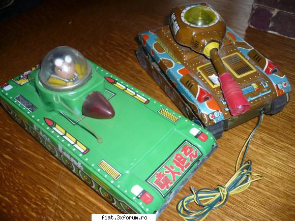 Jucarii Tabla sau Plastic (RO, DDR, USSR, Japonia, China) - tanculet verde = vandut - Classic corner