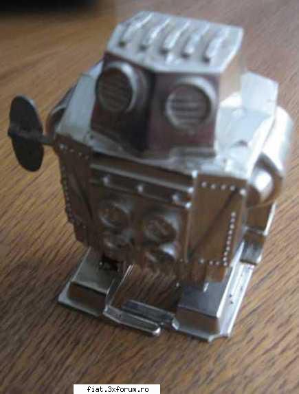 Jucarii Tabla sau Plastic (RO, DDR, USSR, Japonia, China) - Robotel cu cheita, functional - Classic corner