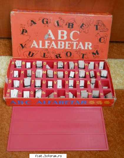 Jucarii Tabla sau Plastic (RO, DDR, USSR, Japonia, China) - ABC Alfabetar. Pret: 75 lei - Classic corner