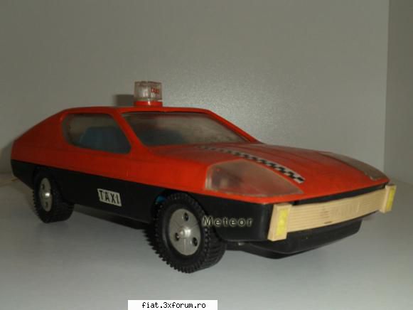 Jucarii Tabla sau Plastic (RO, DDR, USSR, Japonia, China) - Inca o poza a taxiului meu - Classic corner
