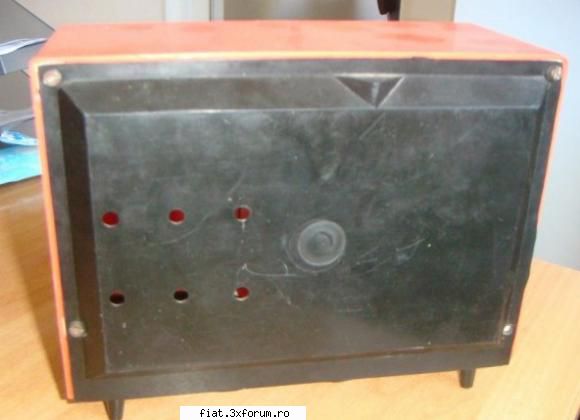 Jucarii Tabla sau Plastic (RO, DDR, USSR, Japonia, China) - functioneaza. are lipsa un surub - Classic corner