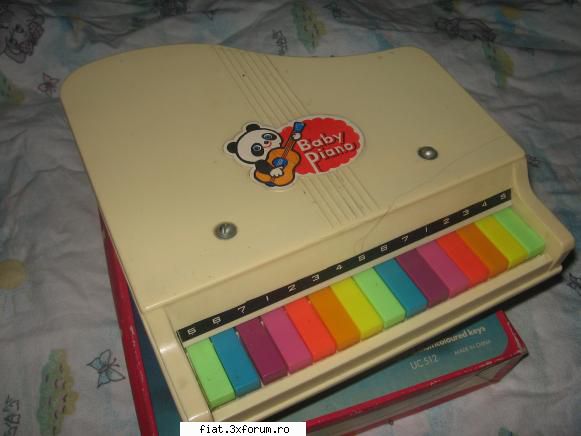 Jucarii Tabla sau Plastic (RO, DDR, USSR, Japonia, China) - Un pian chinezesc care si el - Classic corner
