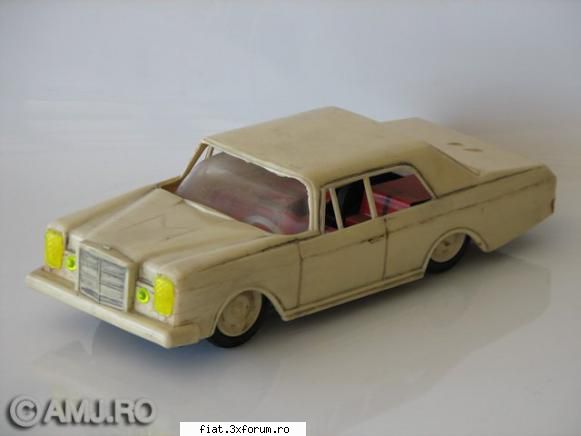 Jucarii Tabla sau Plastic (RO, DDR, USSR, Japonia, China) - O poza luata de pe amj - Classic corner