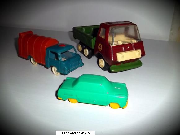 Jucarii Tabla sau Plastic (RO, DDR, USSR, Japonia, China) - Lot jucarii vechi. Posibil - Classic corner