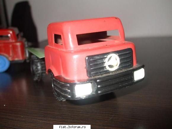 Jucarii Tabla sau Plastic (RO, DDR, USSR, Japonia, China) - Ultima achizitie camion MERCEDES - Classic corner