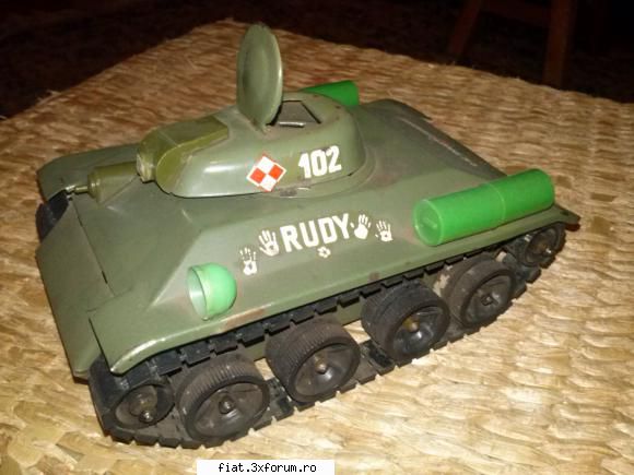 Jucarii Tabla sau Plastic (RO, DDR, USSR, Japonia, China) - vand tank rusesc IS-2, complet - Classic corner