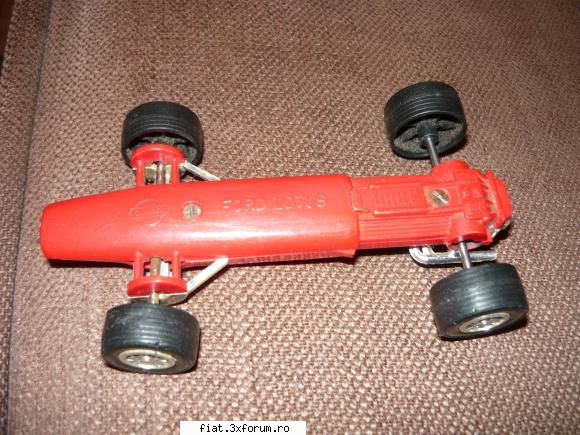 Jucarii Tabla sau Plastic (RO, DDR, USSR, Japonia, China) - si un ford anii 70,cred ca este - Classic corner