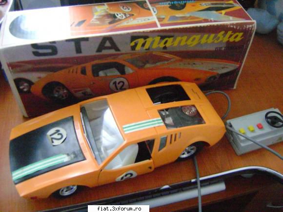 Jucarii Tabla sau Plastic (RO, DDR, USSR, Japonia, China) - De vanzare masinuta cu - Classic corner