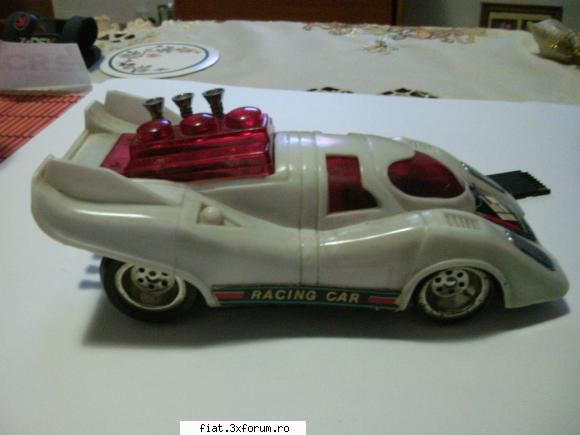 Jucarii Tabla sau Plastic (RO, DDR, USSR, Japonia, China) - De vanzare masinuta china, pret - Classic corner