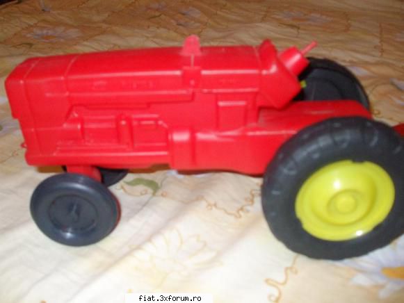 Jucarii Tabla sau Plastic (RO, DDR, USSR, Japonia, China) - tractor romanesc - 30 lei - Classic corner