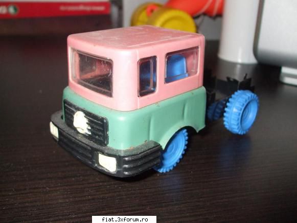 Jucarii Tabla sau Plastic (RO, DDR, USSR, Japonia, China) - camion romanesc - 100 lei - Classic corner