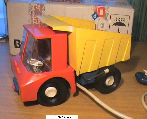 Jucarii Tabla sau Plastic (RO, DDR, USSR, Japonia, China) - Camion fabricat in URSS in anii - Classic corner