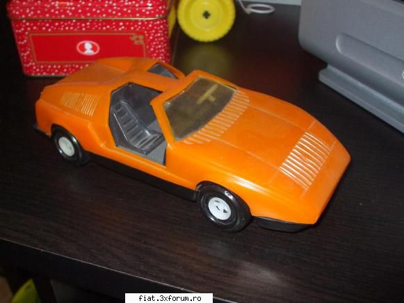 Jucarii Tabla sau Plastic (RO, DDR, USSR, Japonia, China) - mercedes - 50 lei - Classic corner
