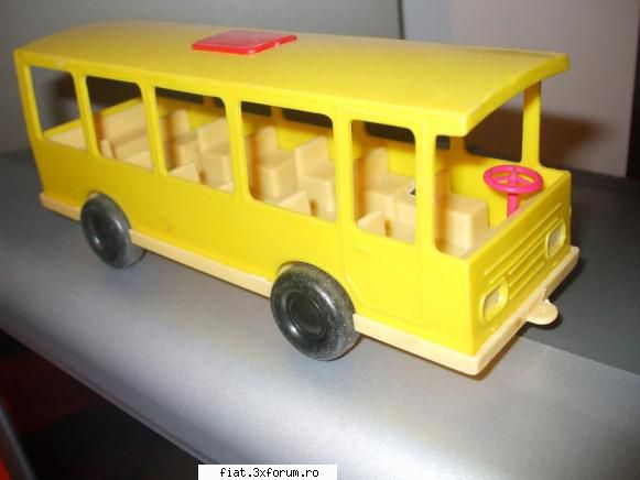 Jucarii Tabla sau Plastic (RO, DDR, USSR, Japonia, China) - autobuz cred tot romanesc - 40 - Classic corner