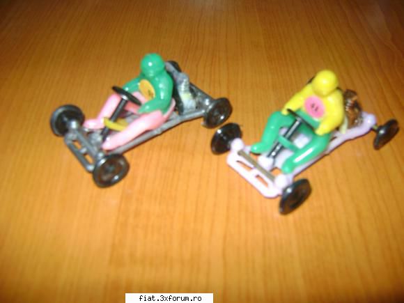 Jucarii Tabla sau Plastic (RO, DDR, USSR, Japonia, China) - DE vanzare 1buc 40ron - Classic corner