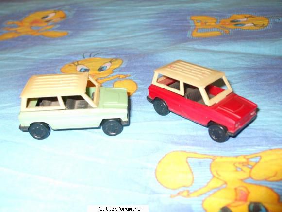 Jucarii Tabla sau Plastic (RO, DDR, USSR, Japonia, China) - set de 2 buc ARO 10 IMPECABILE - Classic corner