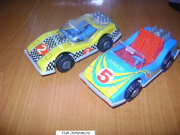 Jucarii Tabla sau Plastic (RO, DDR, USSR, Japonia, China) - DE vanzare masinute 55 ron - Classic corner