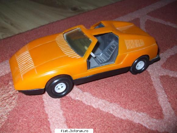 Jucarii Tabla sau Plastic (RO, DDR, USSR, Japonia, China) - mercedes romanesc- 40 lei - Classic corner