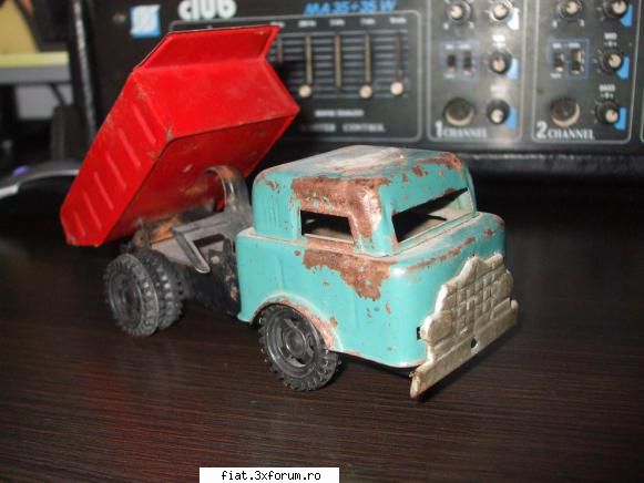 Jucarii Tabla sau Plastic (RO, DDR, USSR, Japonia, China) - camion basculanta - 180 lei - Classic corner