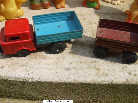 Jucarii Tabla sau Plastic (RO, DDR, USSR, Japonia, China) - camion romanesc cu remorca - Classic corner