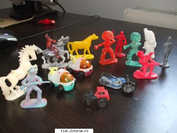 Jucarii Tabla sau Plastic (RO, DDR, USSR, Japonia, China) - lot de jucarii romanesti - vandut - Classic corner