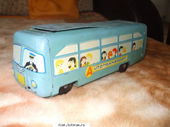 Jucarii Tabla sau Plastic (RO, DDR, USSR, Japonia, China) - autobus romanesc tabla - 400 lei - Classic corner