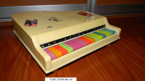 Jucarii Tabla sau Plastic (RO, DDR, USSR, Japonia, China) - TORO - Classic corner