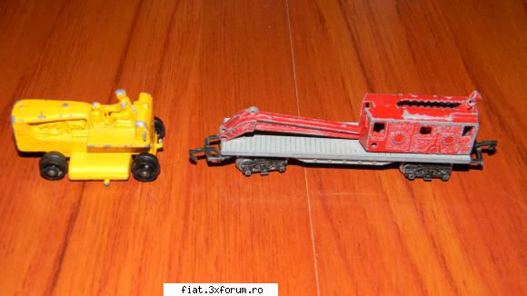 Jucarii Tabla sau Plastic (RO, DDR, USSR, Japonia, China) - lot 2 machete 30 lei! - Classic corner