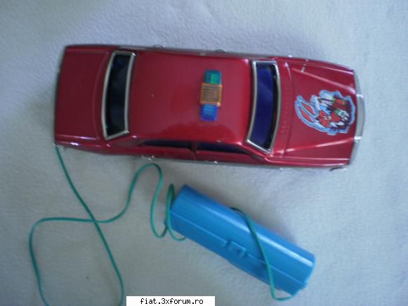 Jucarii Tabla sau Plastic (RO, DDR, USSR, Japonia, China) - Sedan cu girofar si telecomanda - Classic corner