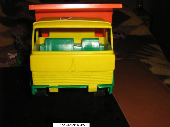 Jucarii Tabla sau Plastic (RO, DDR, USSR, Japonia, China) - lipsul care se si reiese din - Classic corner
