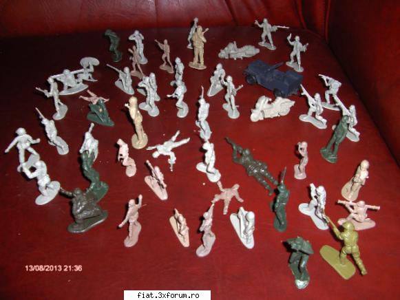 Jucarii Tabla sau Plastic (RO, DDR, USSR, Japonia, China) - Se adauga un lot de aprox. 50 de - Classic corner