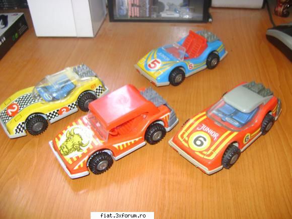 Jucarii Tabla sau Plastic (RO, DDR, USSR, Japonia, China) - Lot de 4 buc masinuti 70 ron - Classic corner