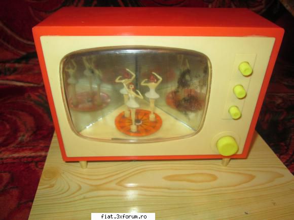 Jucarii Tabla sau Plastic (RO, DDR, USSR, Japonia, China) - Cutie TV muzicala - Classic corner