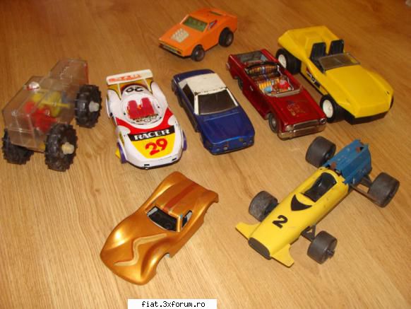 Jucarii Tabla sau Plastic (RO, DDR, USSR, Japonia, China) - Preturi intre 10 lei si 25 lei - Classic corner