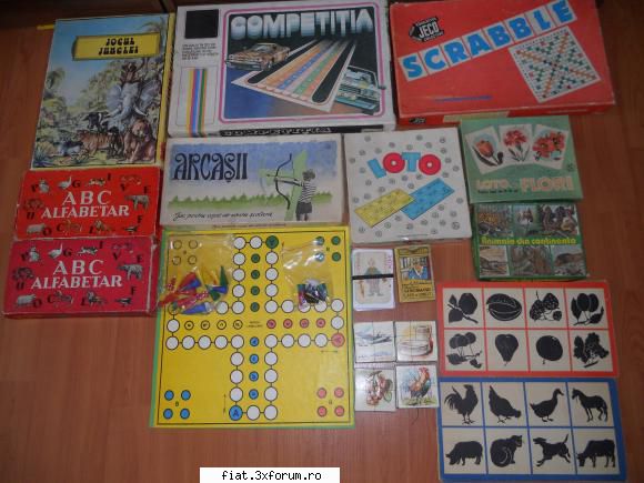 Jucarii Tabla sau Plastic (RO, DDR, USSR, Japonia, China) - NU SUNT DE VANZARE! Vedere de - Classic corner