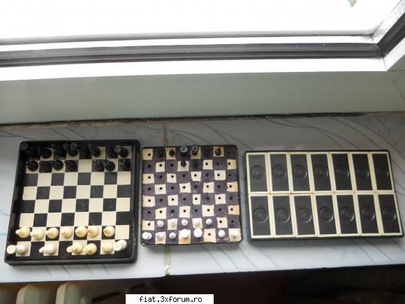 Jucarii Tabla sau Plastic (RO, DDR, USSR, Japonia, China) - aceleasi: 1. Domino COMPLET. 2 - Classic corner
