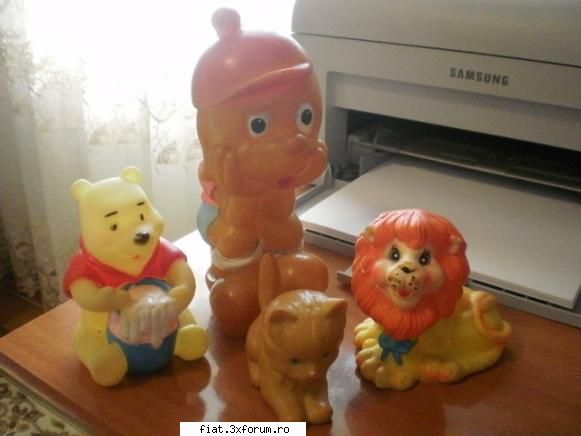 Jucarii Tabla sau Plastic (RO, DDR, USSR, Japonia, China) - 2 jucarii din cauciuc 5 ron - Classic corner