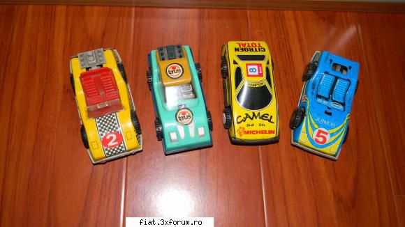 Jucarii Tabla sau Plastic (RO, DDR, USSR, Japonia, China) - lot 4 bucati masinute 40 lei - Classic corner