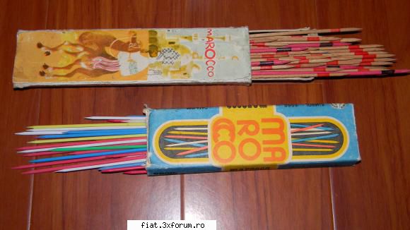 Jucarii Tabla sau Plastic (RO, DDR, USSR, Japonia, China) - 2 jocuri marocco unul de lemn si - Classic corner