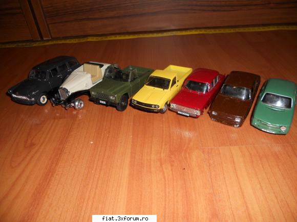 Jucarii Tabla sau Plastic (RO, DDR, USSR, Japonia, China) - Lot 7 Mache De�Agostini - Classic corner