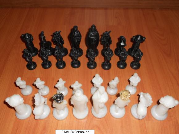 Jucarii Tabla sau Plastic (RO, DDR, USSR, Japonia, China) - NU SUNT DE VANZARE! Piese de sah - Classic corner