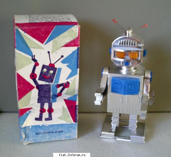 Jucarii Tabla sau Plastic (RO, DDR, USSR, Japonia, China) - Cumpar Roboti rusesti sau - Classic corner