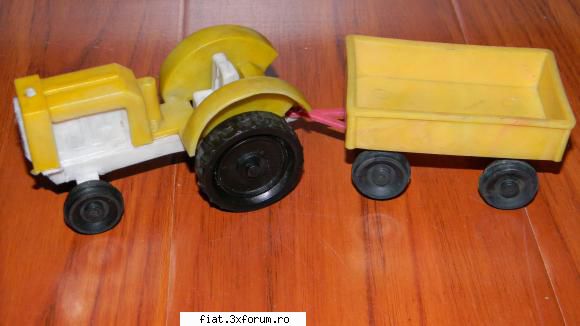 Jucarii Tabla sau Plastic (RO, DDR, USSR, Japonia, China) - 1. tractor palstic + remorca 50 - Classic corner