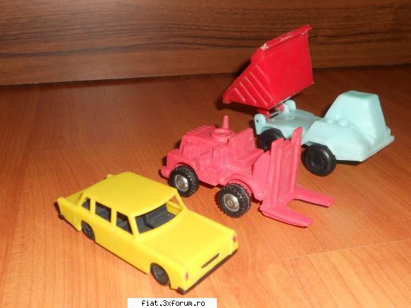 Jucarii Tabla sau Plastic (RO, DDR, USSR, Japonia, China) - REDUCERI DE SARBATORI Lot 3 - Classic corner