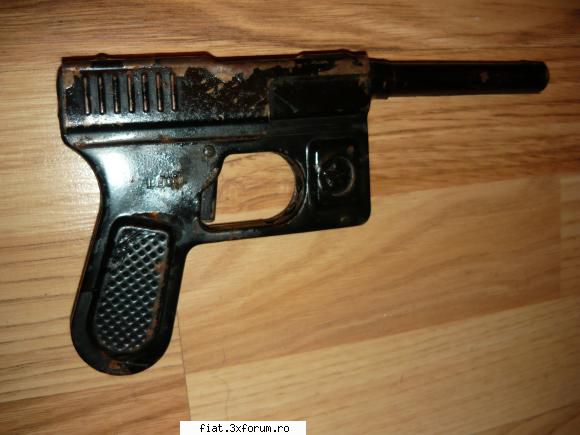 Jucarii Tabla sau Plastic (RO, DDR, USSR, Japonia, China) - pistol tabla rusesc-50 lei - Classic corner