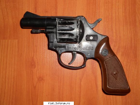 Jucarii Tabla sau Plastic (RO, DDR, USSR, Japonia, China) - Jucarie veche - Pistol cu capse - Classic corner