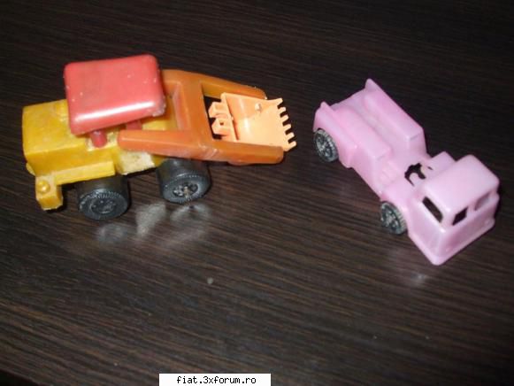 Jucarii Tabla sau Plastic (RO, DDR, USSR, Japonia, China) - vola + camion romanesti - 50 lei - Classic corner
